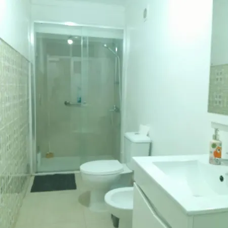 For 1 Person Near Airport Private Tourist *