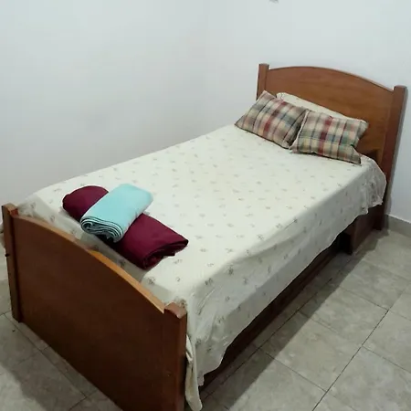 Séjour chez l'habitant For 1 Person Near Airport Private Tourist *