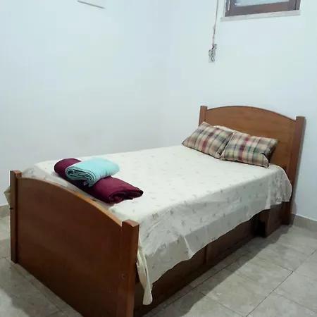 For 1 Person Near Airport Private Tourist *