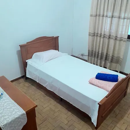 For 1 Person Near Airport Private Tourist Séjour chez l'habitant *