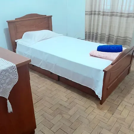 For 1 Person Near Airport Private Tourist Séjour chez l'habitant Lisboa