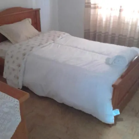 For 1 Person Near Airport Private Tourist *