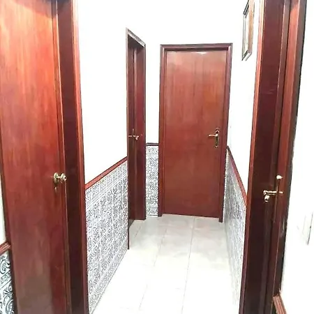 Séjour chez l'habitant For 1 Person Near Airport Private Tourist Lisboa