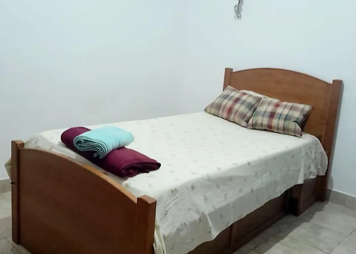 For 1 Person Near Airport Private *